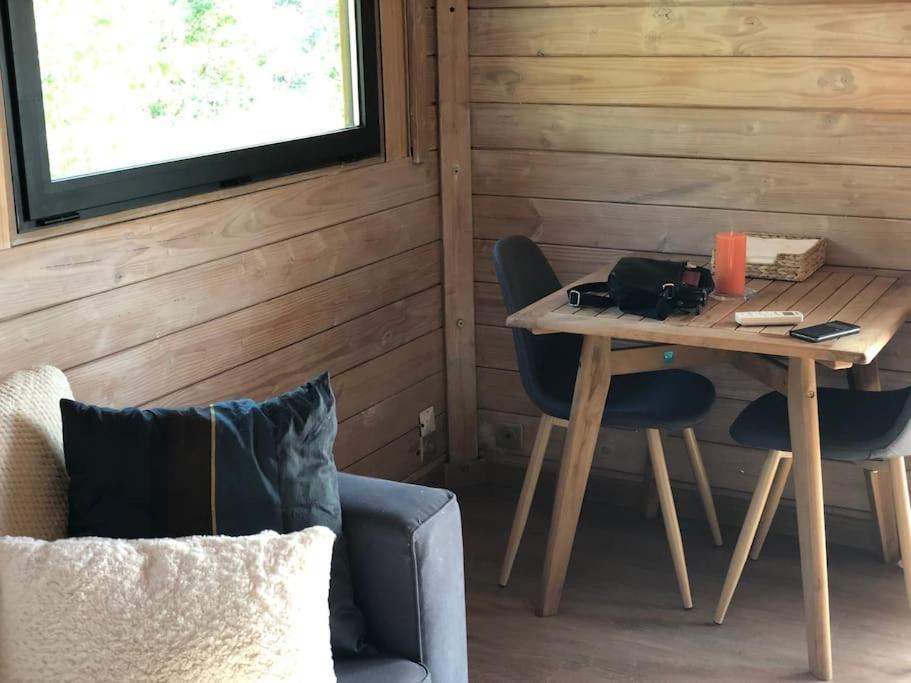 Chalet Bois Cosy Avec Piscine Aix Nature Aix-en-Provence Exteriör bild