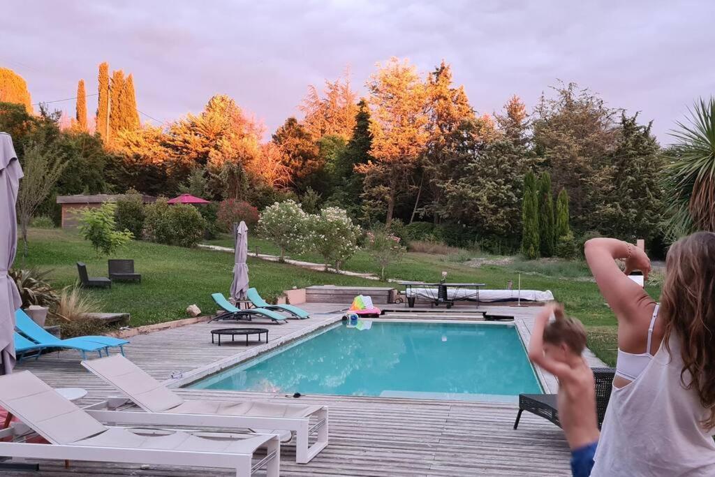 Chalet Bois Cosy Avec Piscine Aix Nature Aix-en-Provence Exteriör bild